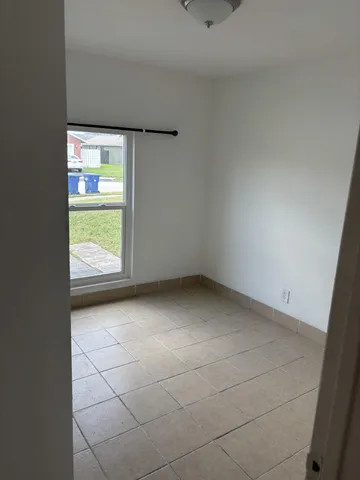 $3,490 | 4930 Northwest 85th Terrace, Lauderhill, FL 33351