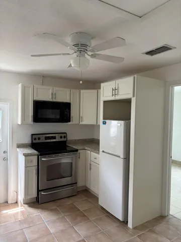 $3,490 | 4930 Northwest 85th Terrace, Lauderhill, FL 33351