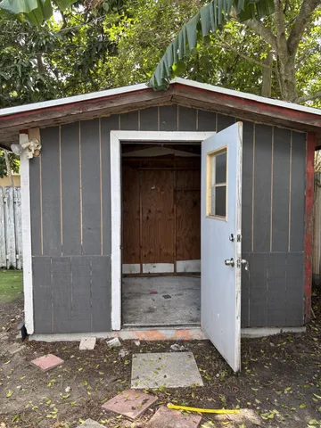 $3,490 | 4930 Northwest 85th Terrace, Lauderhill, FL 33351