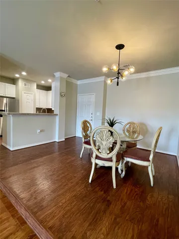 $1,750 | 2400 McCue Road, Unit 326, Houston, TX 77056