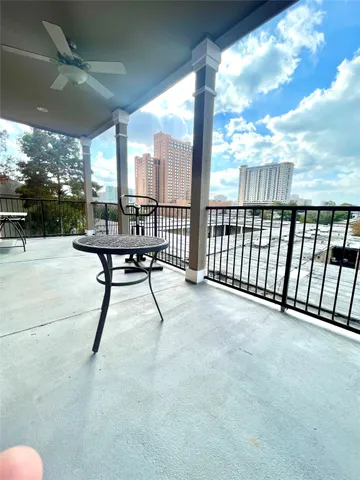 $1,750 | 2400 McCue Road, Unit 326, Houston, TX 77056