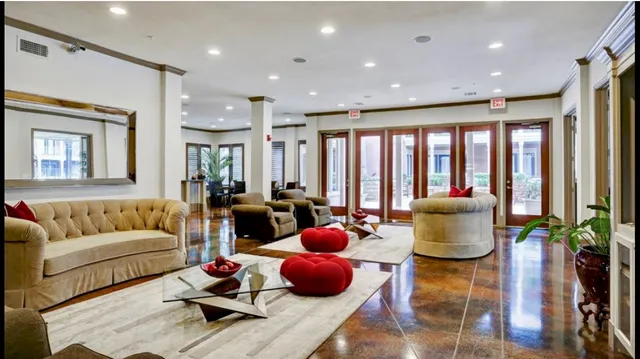 $1,750 | 2400 McCue Road, Unit 326, Houston, TX 77056