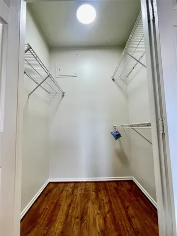 $1,750 | 2400 McCue Road, Unit 326, Houston, TX 77056