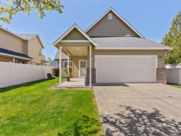 $449,000 | 608 Southeast 15th Avenue, Battle Ground, WA 98604