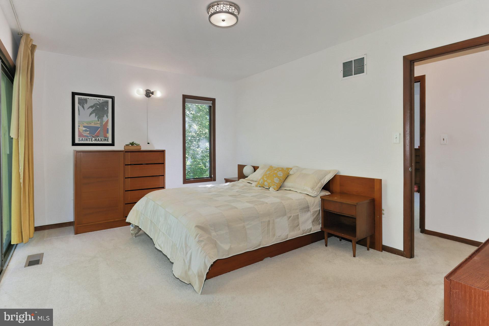 11302 Fieldstone Lane Reston, VA 20191 - Photo 19 of 48 Primary Suite