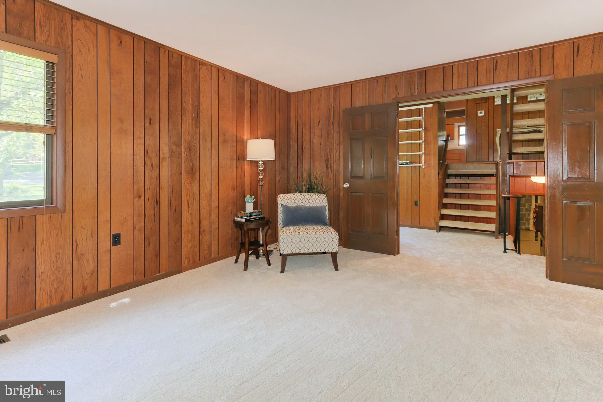 11302 Fieldstone Lane Reston, VA 20191 - Photo 33 of 48 Family Room