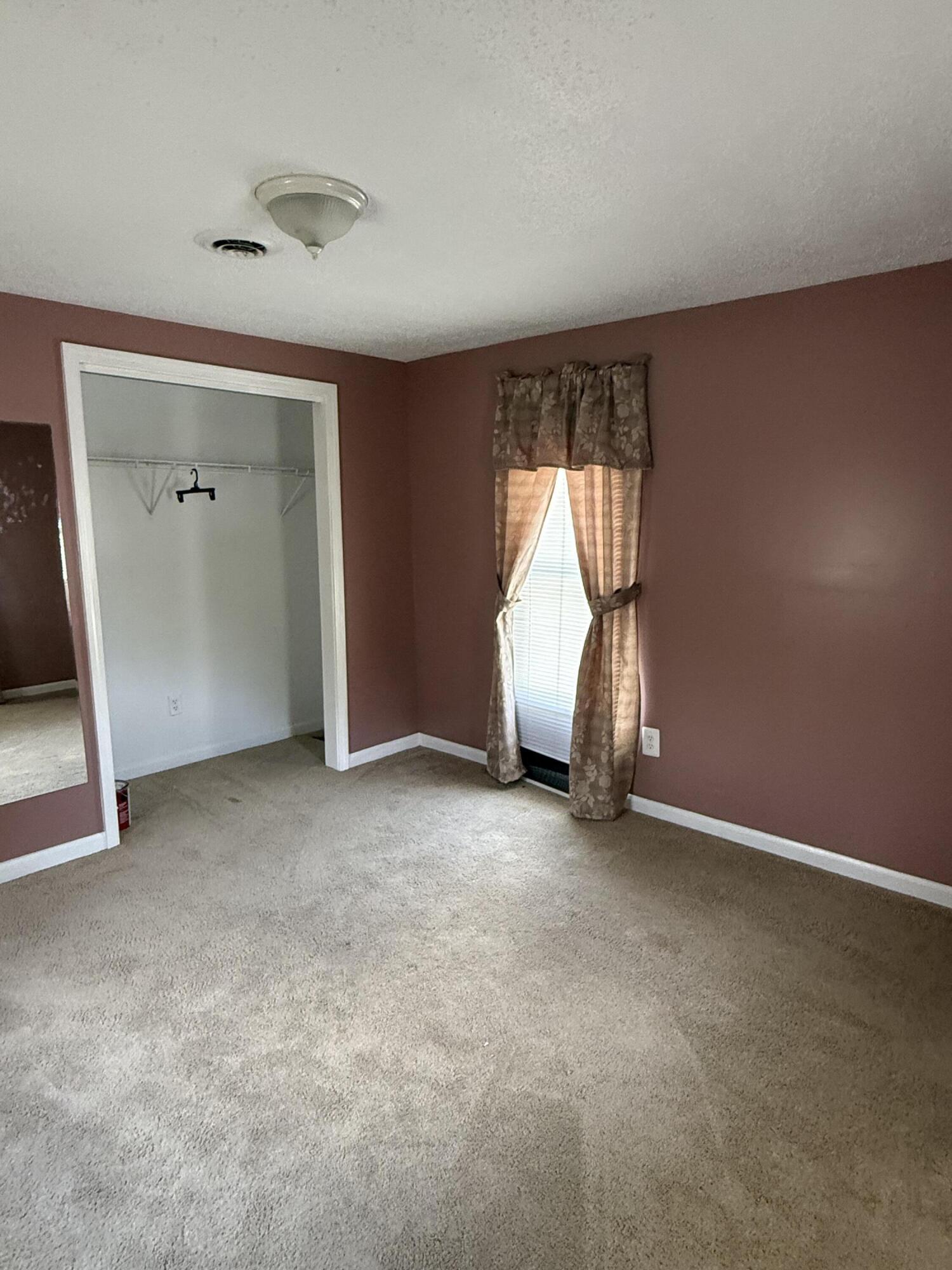645 State Street Adrian, MI 49221 - Photo 20 of 30 IMG_5538