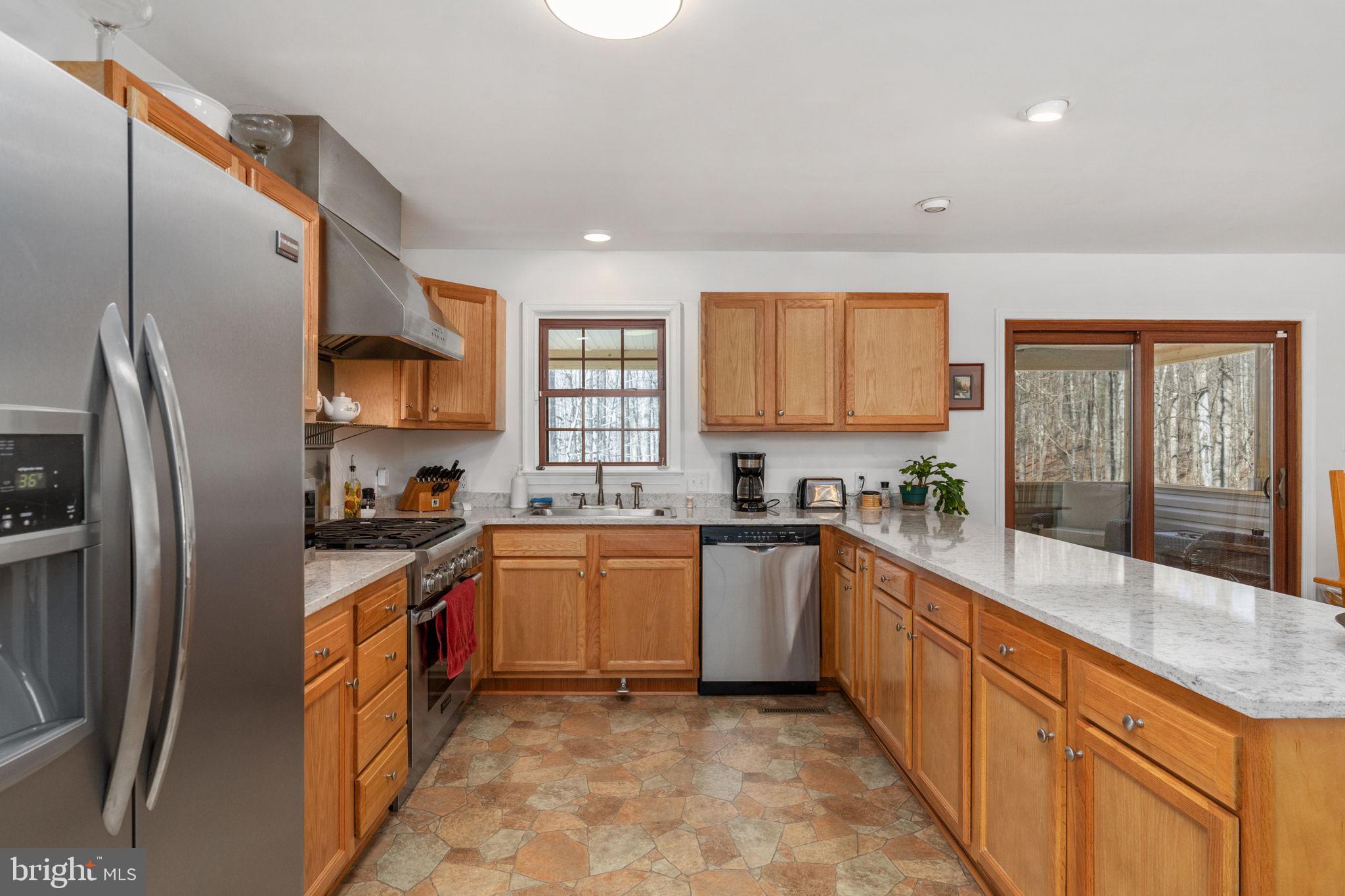5419 Hoover Road Reva, VA 22735 - Photo 18 of 36 QUARTZ COUNTERTOPS