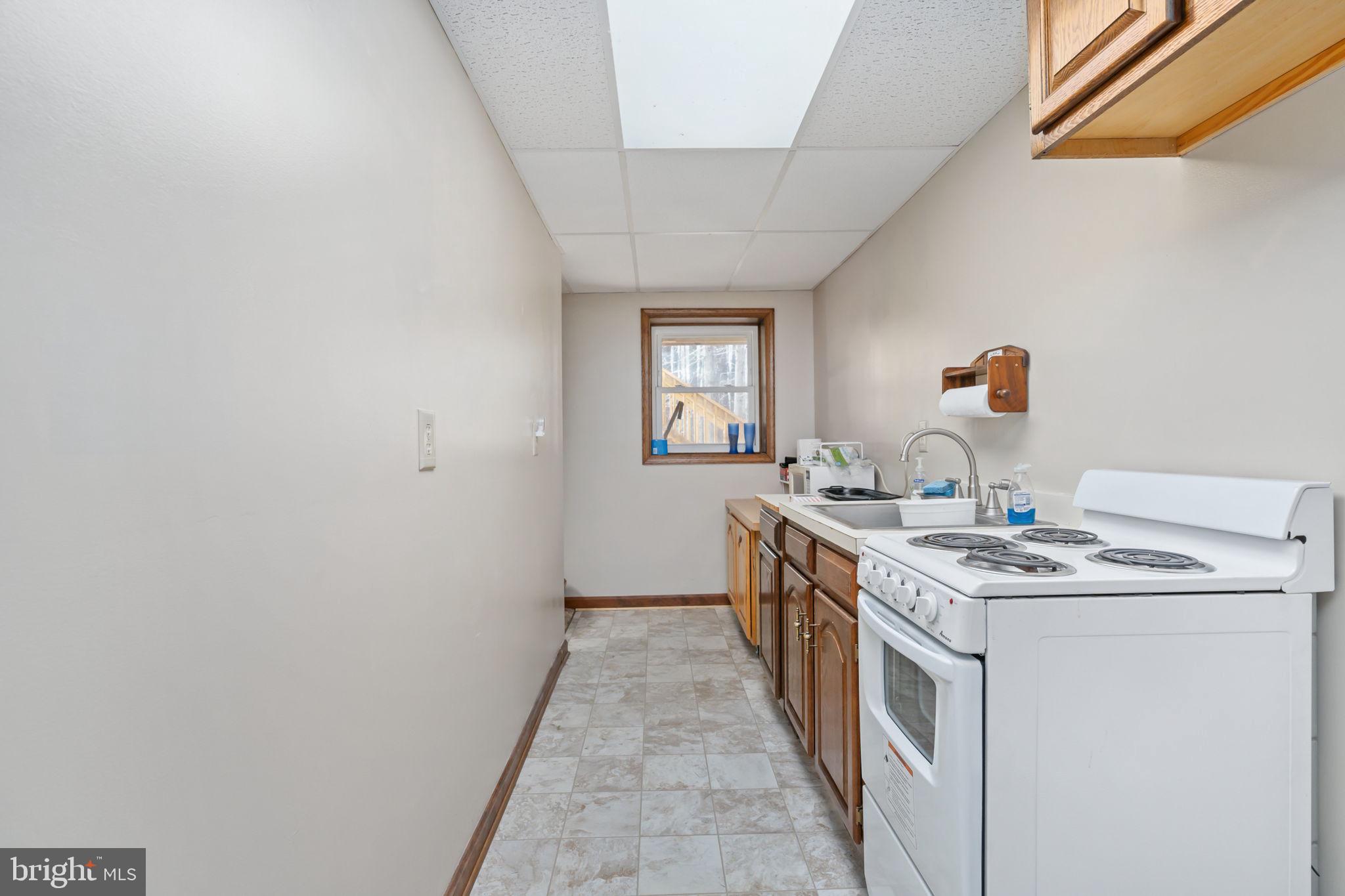 5419 Hoover Road Reva, VA 22735 - Photo 32 of 36 BASEMENT KITCHENETTE
