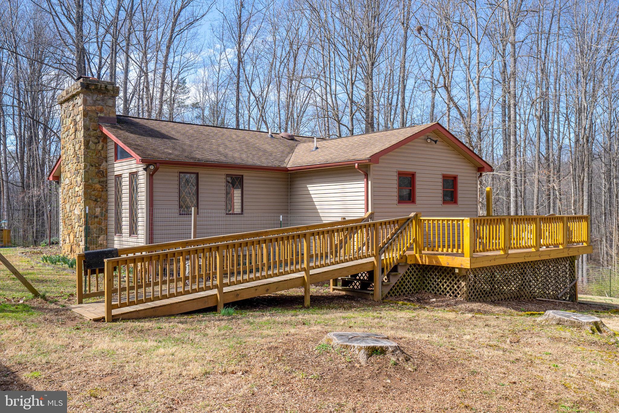 5419 Hoover Road Reva, VA 22735 - Photo 5 of 36 REAR DECK