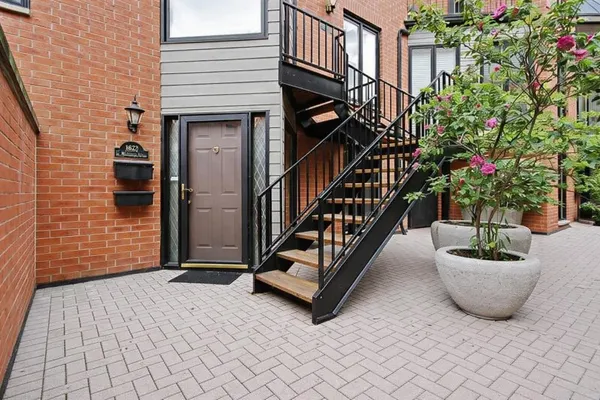 $425,000 | 1622 North St Michaels Court, Unit 1622, Chicago, IL 60614