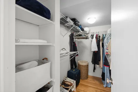 $425,000 | 1622 North St Michaels Court, Unit 1622, Chicago, IL 60614