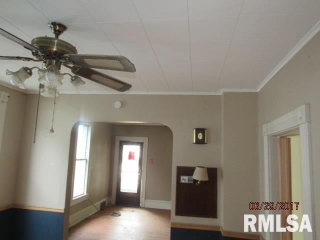 646 3rd Avenue South Clinton, IA 52732 - Photo 5 of 11 Gallery Image 5