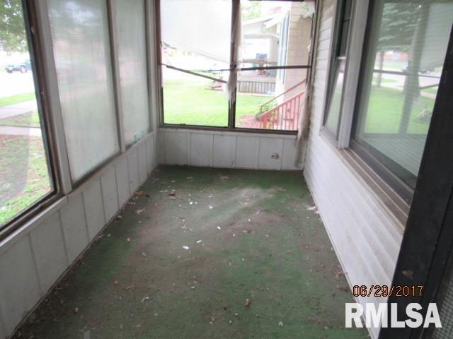 646 3rd Avenue South Clinton, IA 52732 - Photo 10 of 11 Gallery Image 10