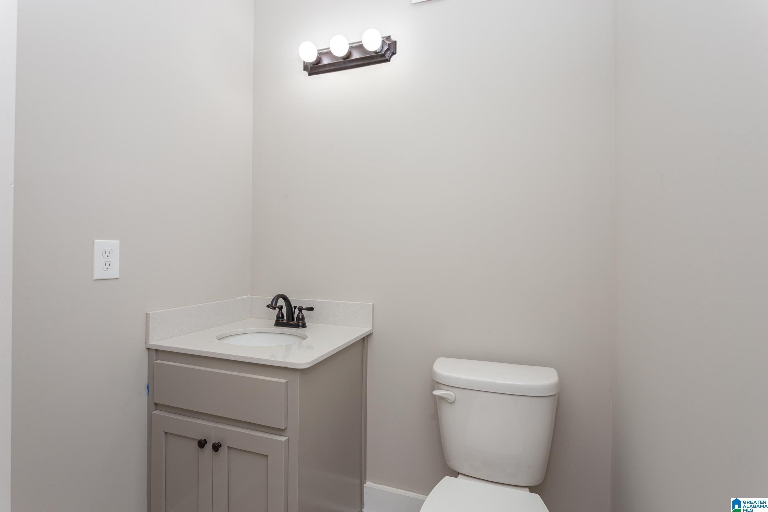 409 4th Street North Oneonta, AL 35121 - Photo 22 of 35