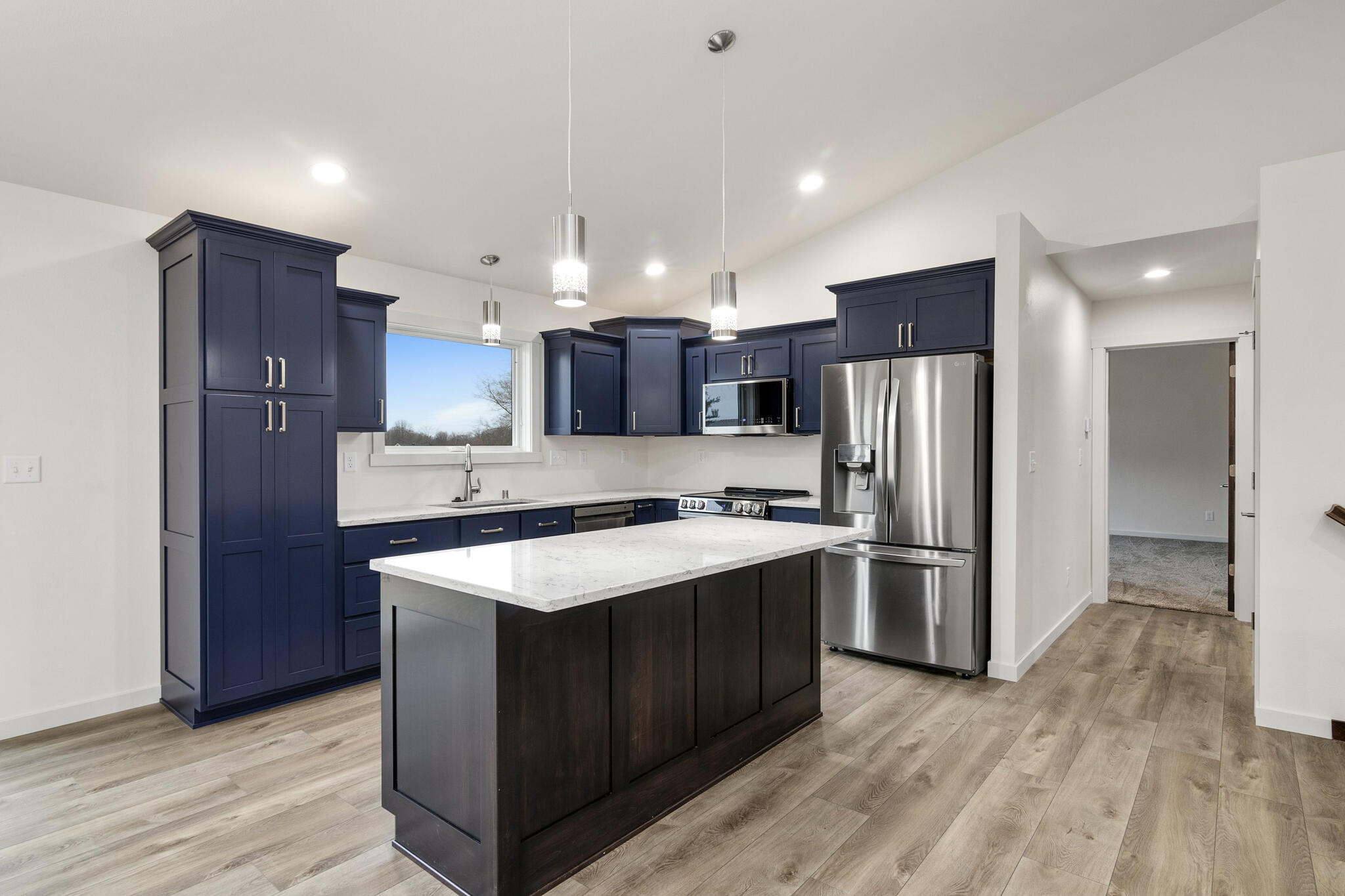 1530 Waldenberger Road Eau Claire, WI 54703 - Photo 5 of 27 05 KITCHEN