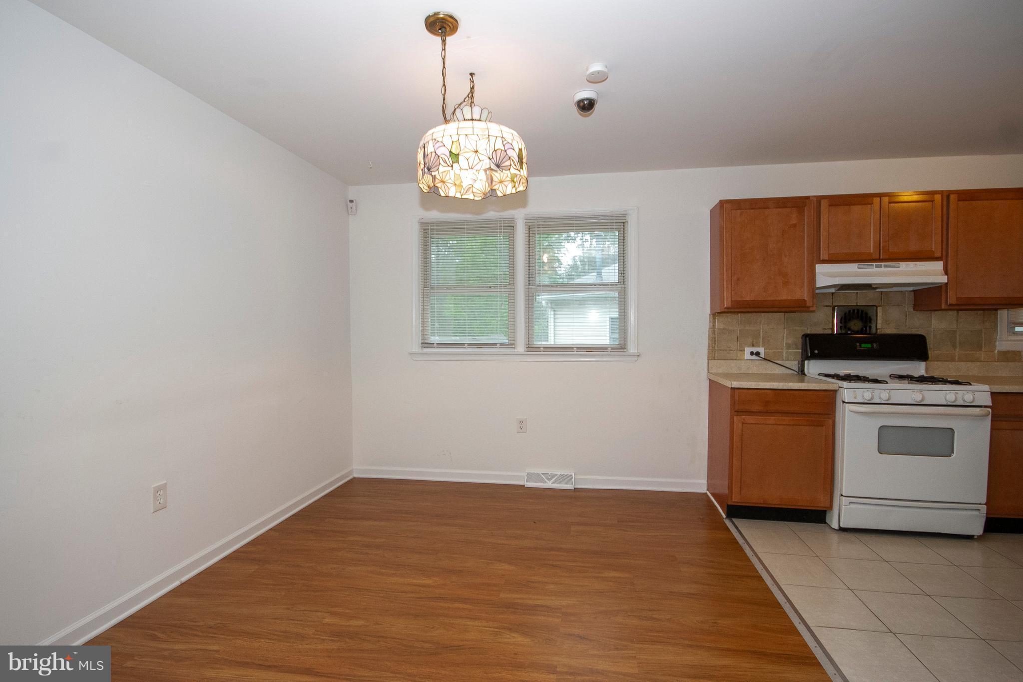3740 Trent Road Randallstown, MD 21133 - Photo 12 of 28 Dining Room