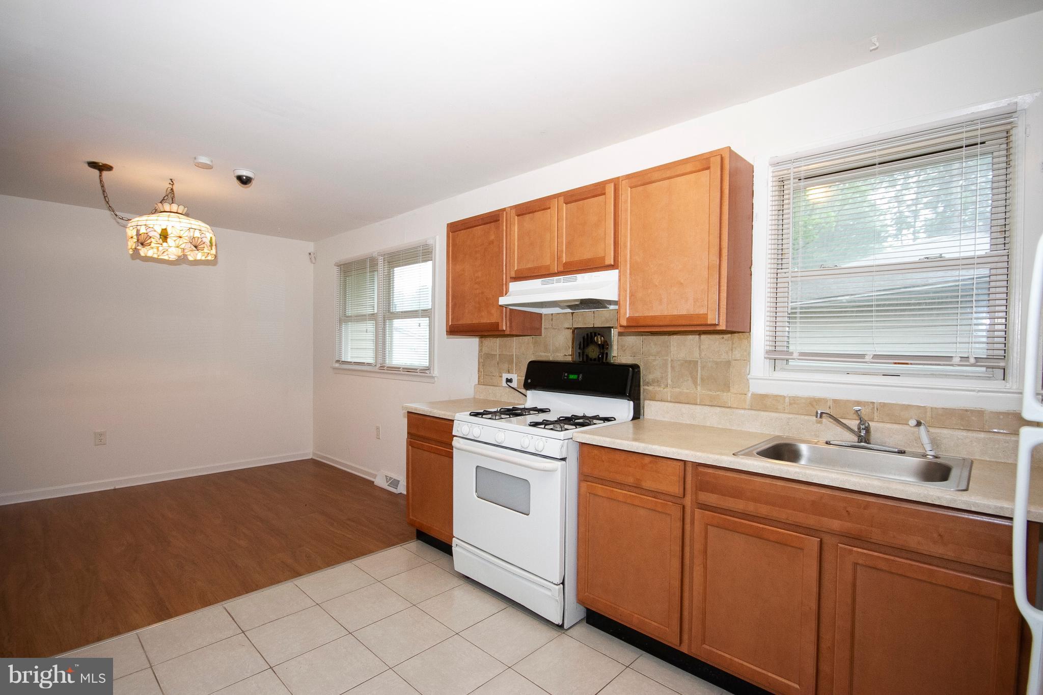 3740 Trent Road Randallstown, MD 21133 - Photo 13 of 28 Kitchen