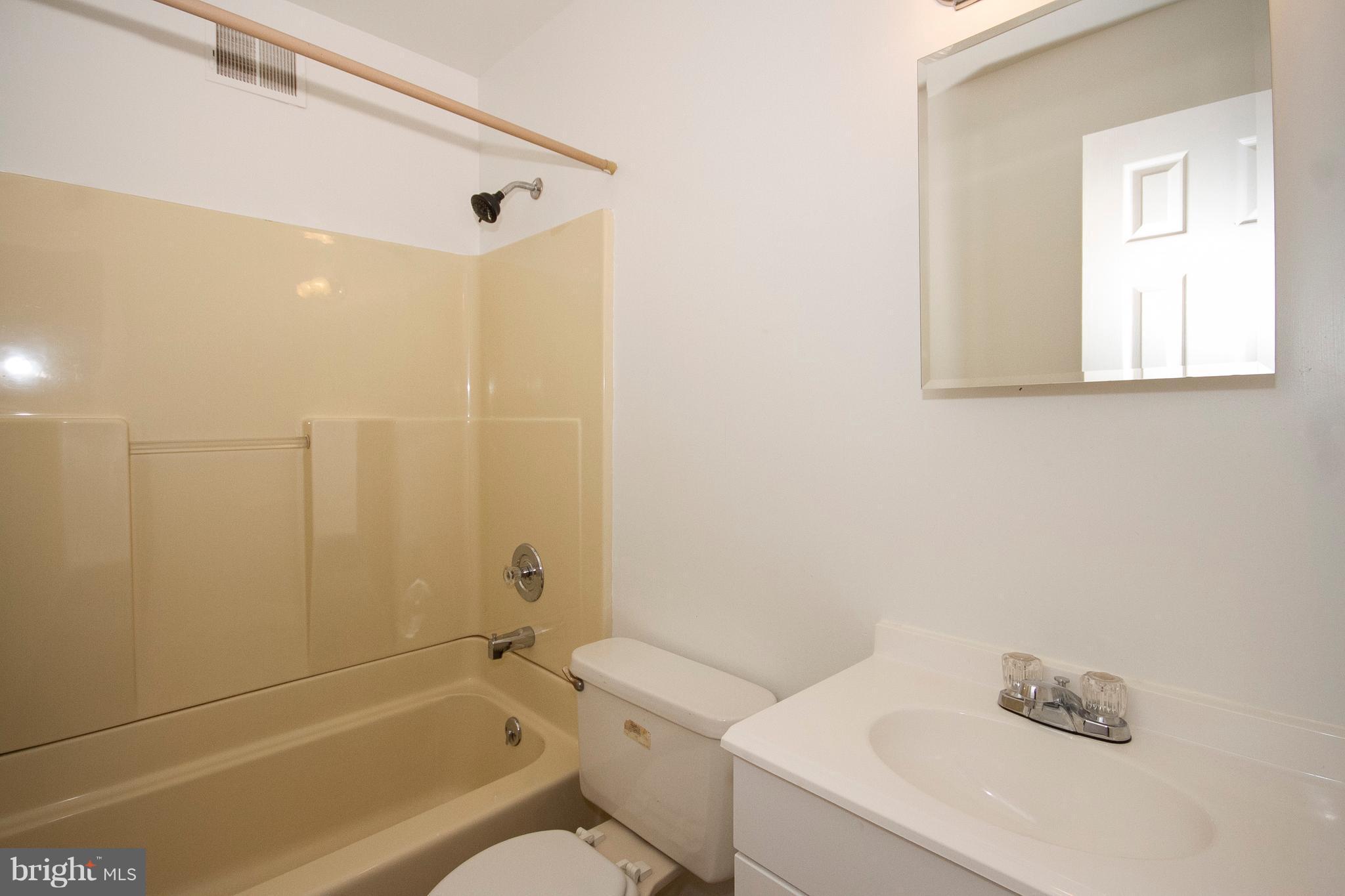 3740 Trent Road Randallstown, MD 21133 - Photo 14 of 28 Bath