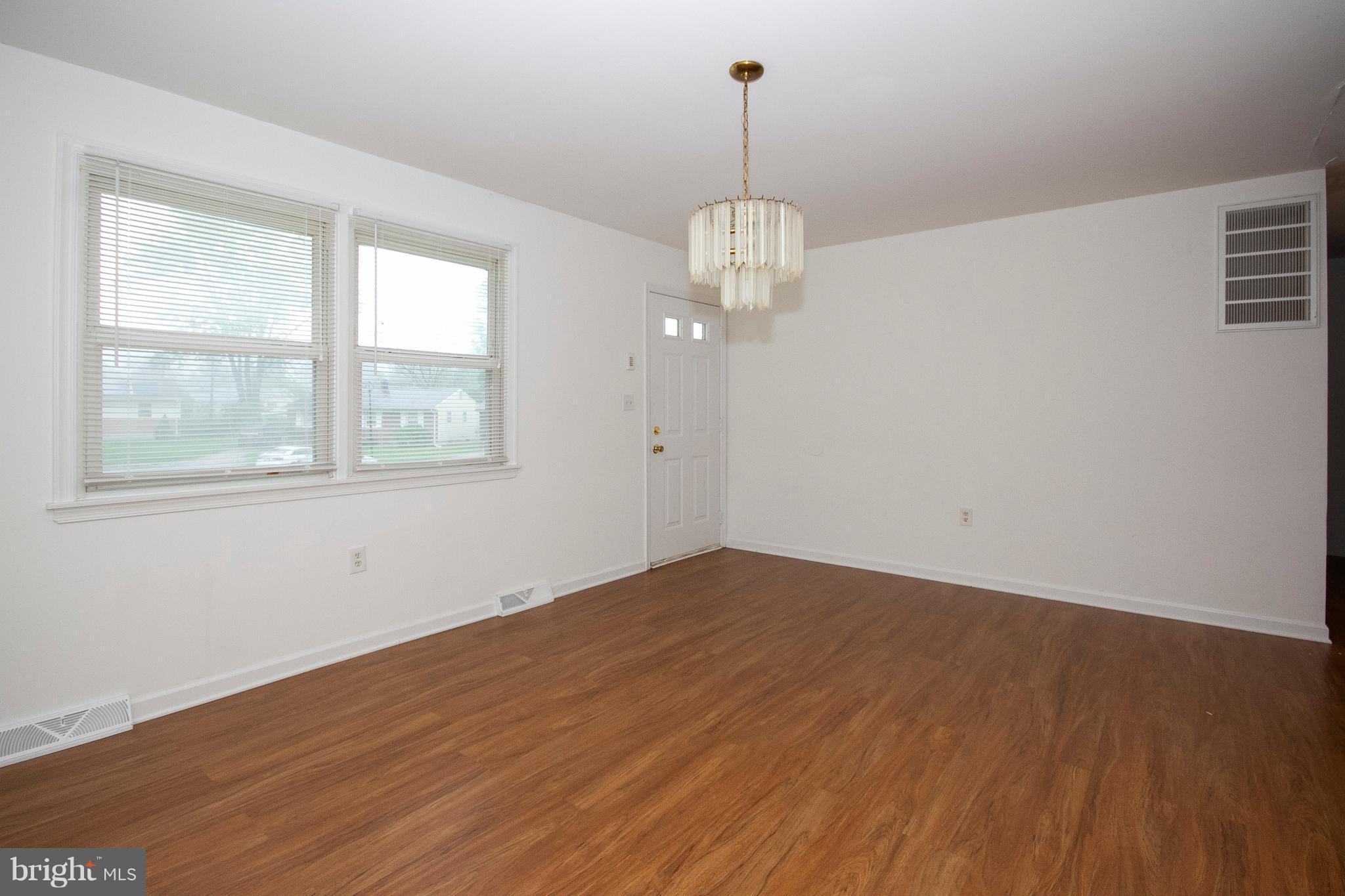 3740 Trent Road Randallstown, MD 21133 - Photo 10 of 28 Dining Room