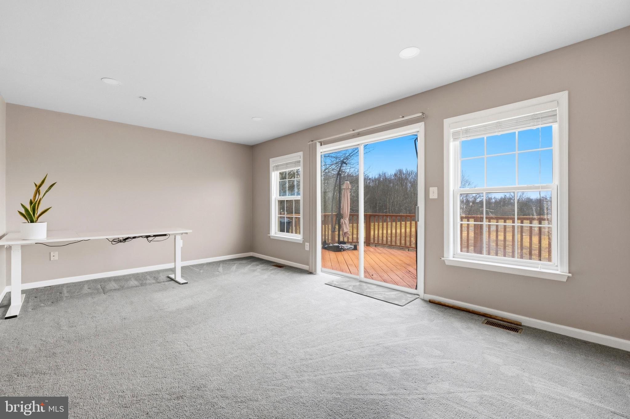 2030 Rosecrans Court Frederick, MD 21702 - Photo 10 of 33 1 st Floor Family Rm/or back of House living Room