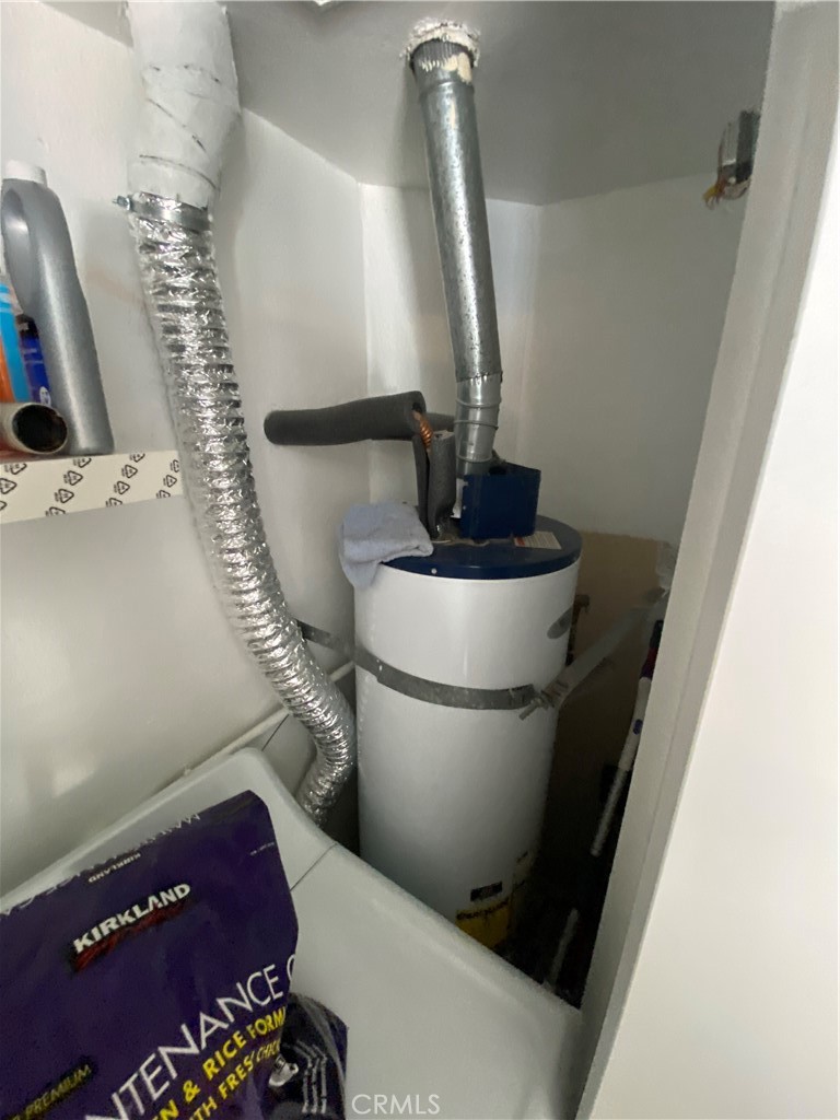 732 Eastshore Terrace, Unit 77 Chula Vista, CA 91913 - Photo 11 of 19 a bathroom with a sink and toilet