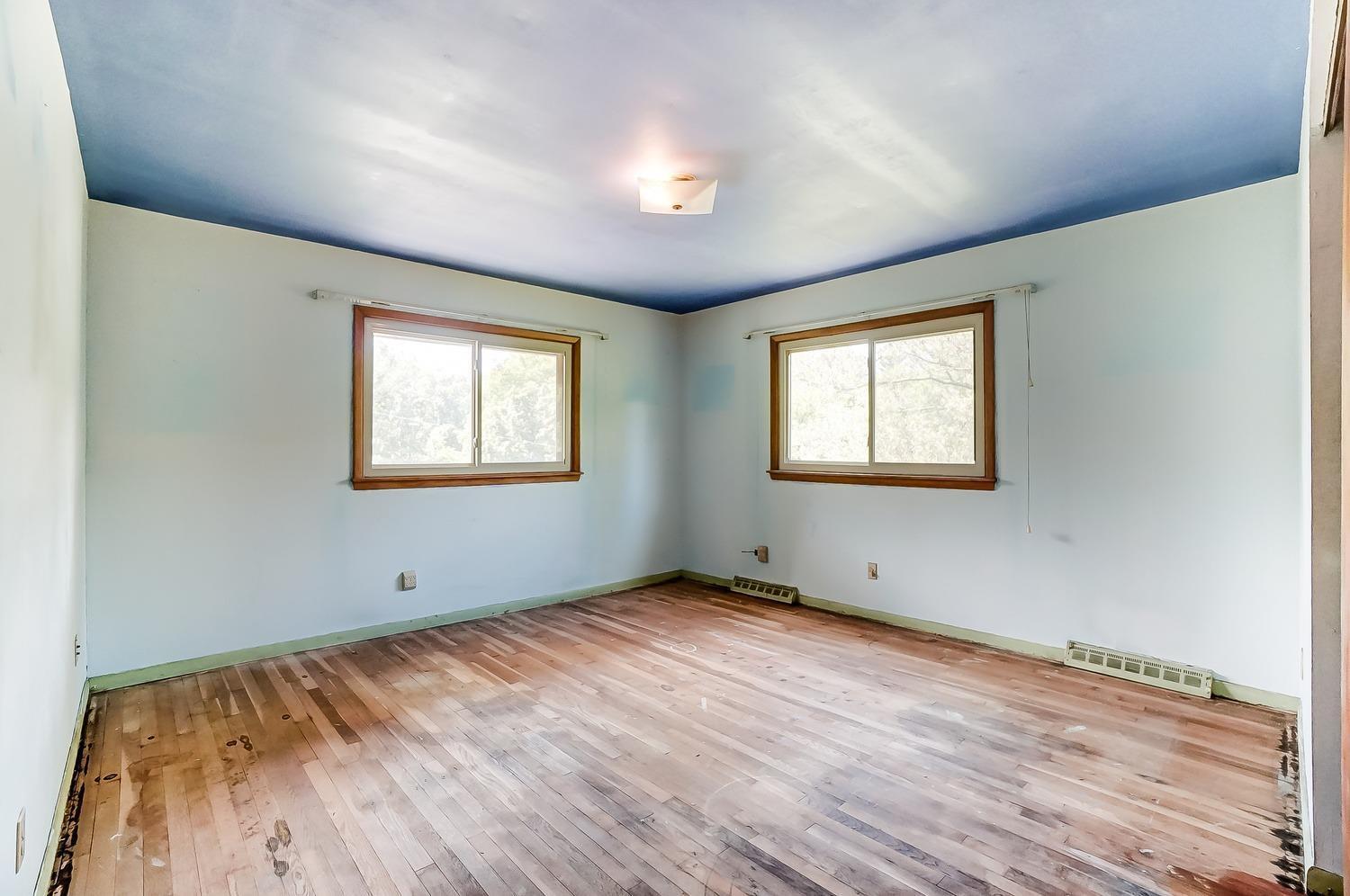 6009 Dunlap Road Cincinnati, OH 45252 - Photo 12 of 31 Gallery Image 12