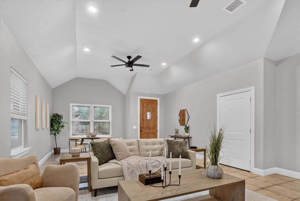 2505 Edd Road Dallas, TX 75253 - Photo 13 of 40 Gallery Image 13