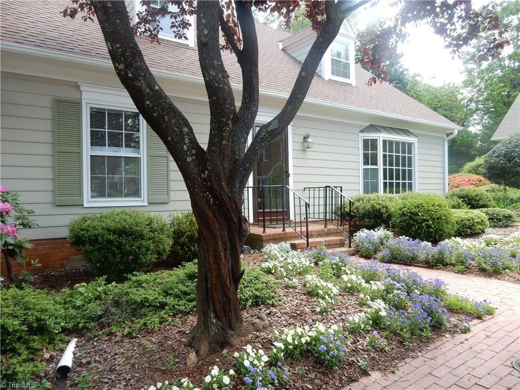 524 Lindley Road Greensboro, NC 27410 - Photo 1 of 17 Gallery Image 1