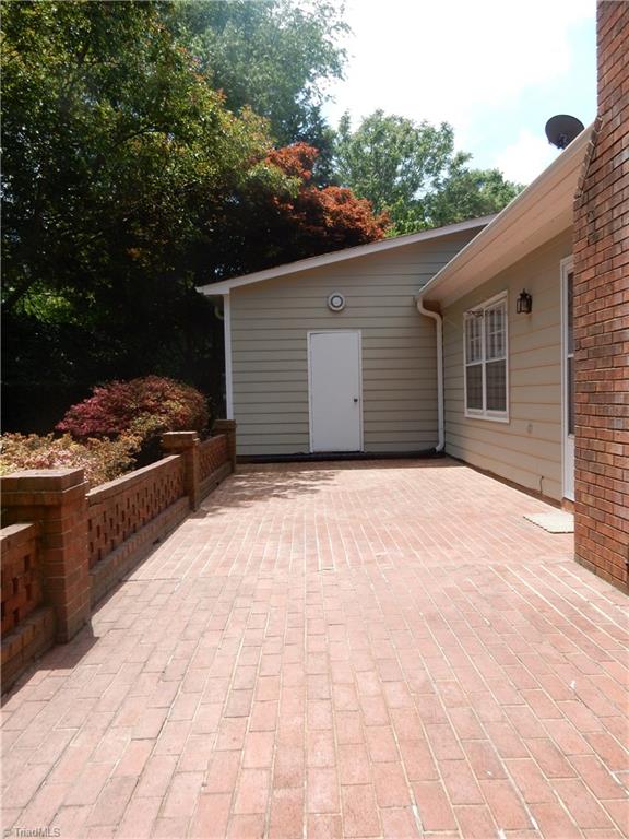 524 Lindley Road Greensboro, NC 27410 - Photo 13 of 17 Gallery Image 13
