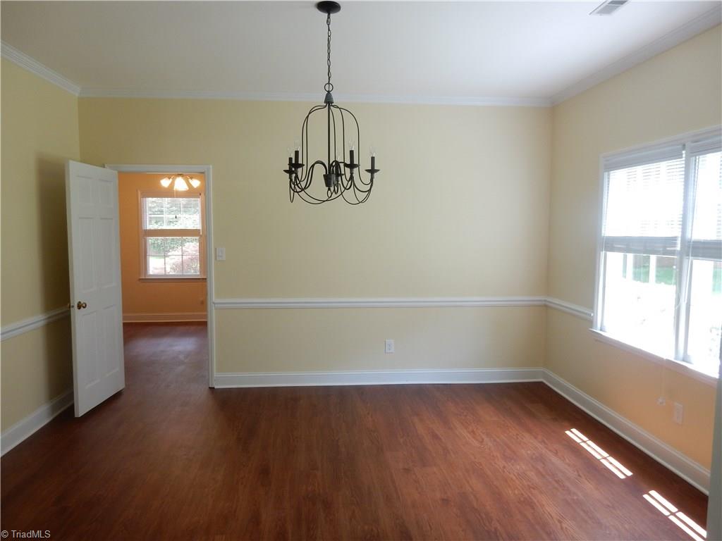 524 Lindley Road Greensboro, NC 27410 - Photo 4 of 17 Gallery Image 4