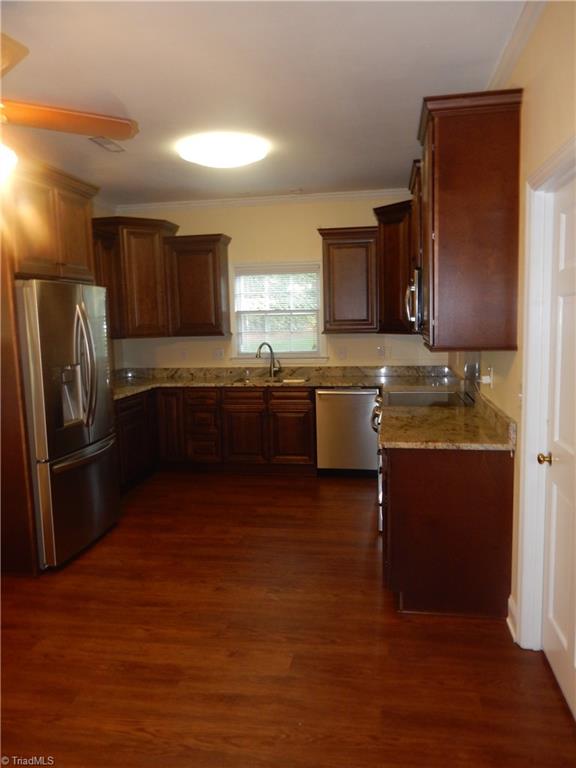524 Lindley Road Greensboro, NC 27410 - Photo 7 of 17 Gallery Image 7