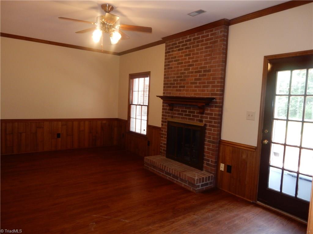 524 Lindley Road Greensboro, NC 27410 - Photo 10 of 17 Gallery Image 10