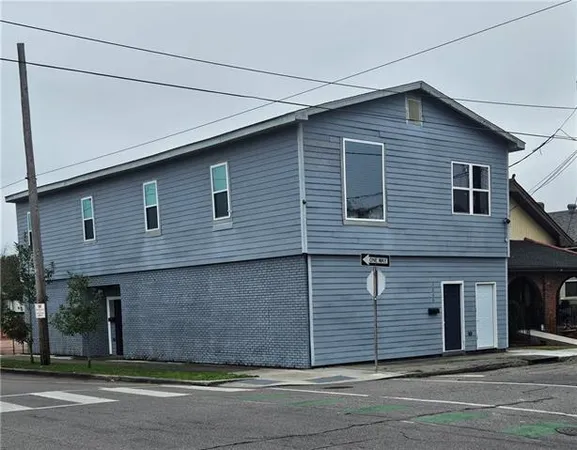 $1,750 | 1000 Elmira Avenue, Unit B, New Orleans, LA 70114