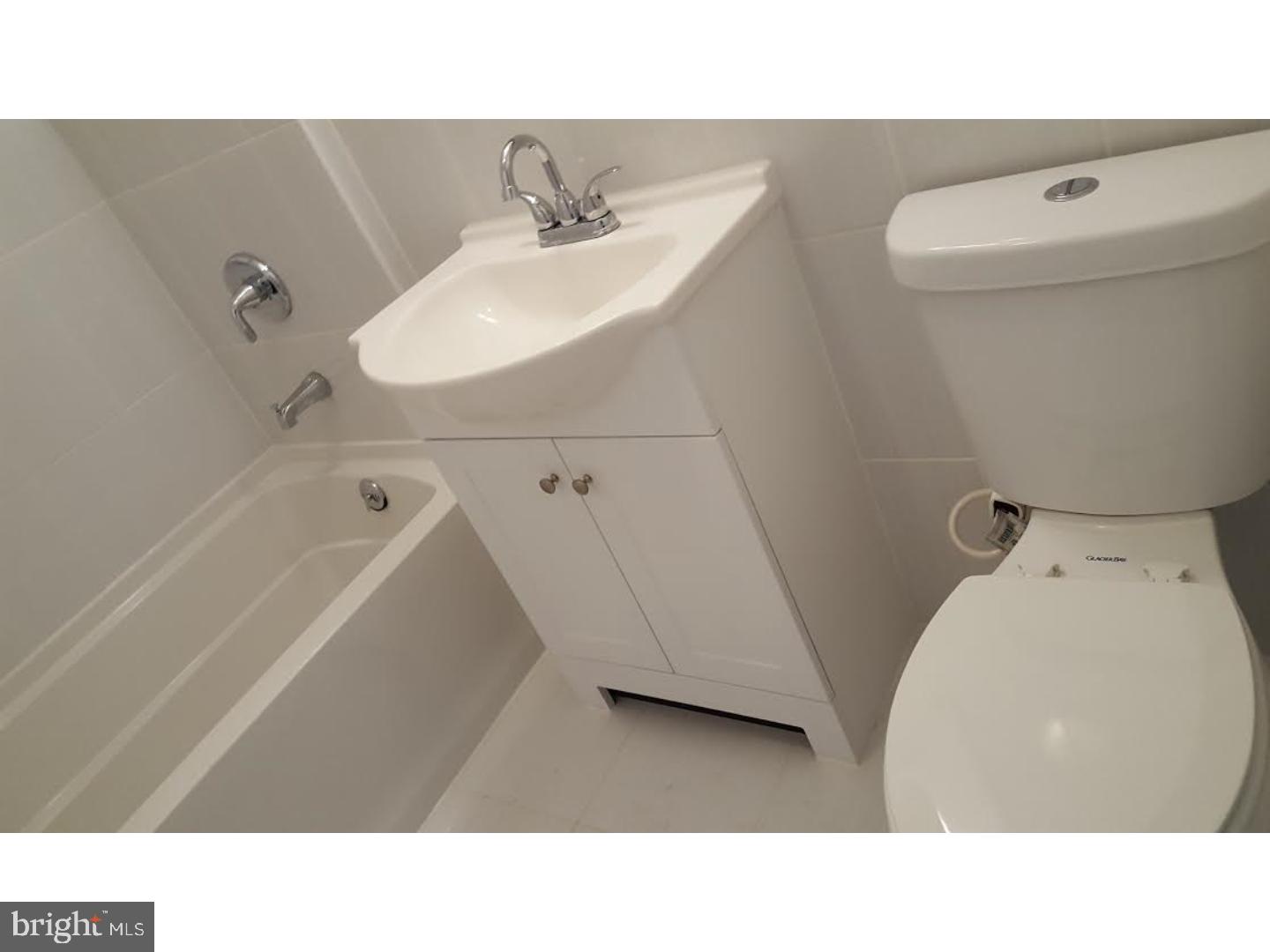 283 Sanford Road Upper Darby, PA 19082 - Photo 6 of 24
