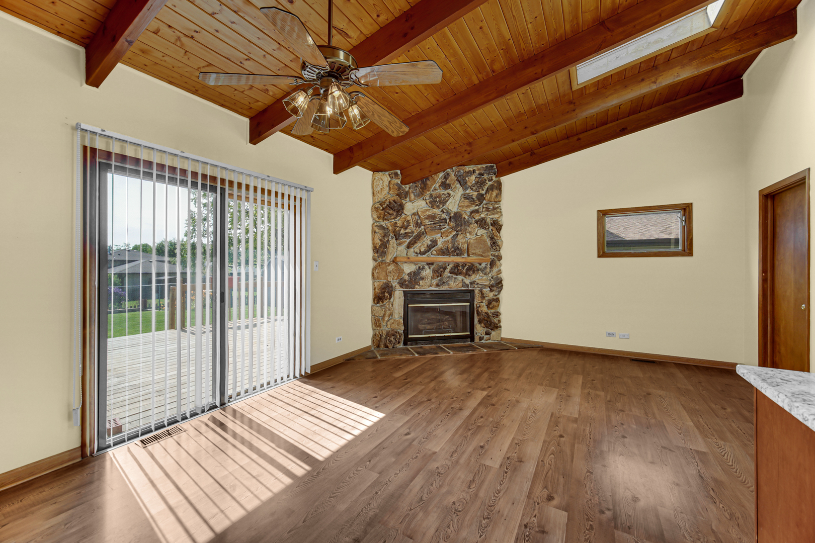 2042 West Spring Ridge Drive Arlington Heights, IL 60004 - Photo 9 of 25