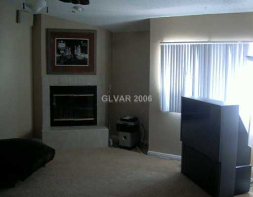 2995 East Sunset Road Las Vegas, NV 89120 - Photo 3 of 8 Living Room.