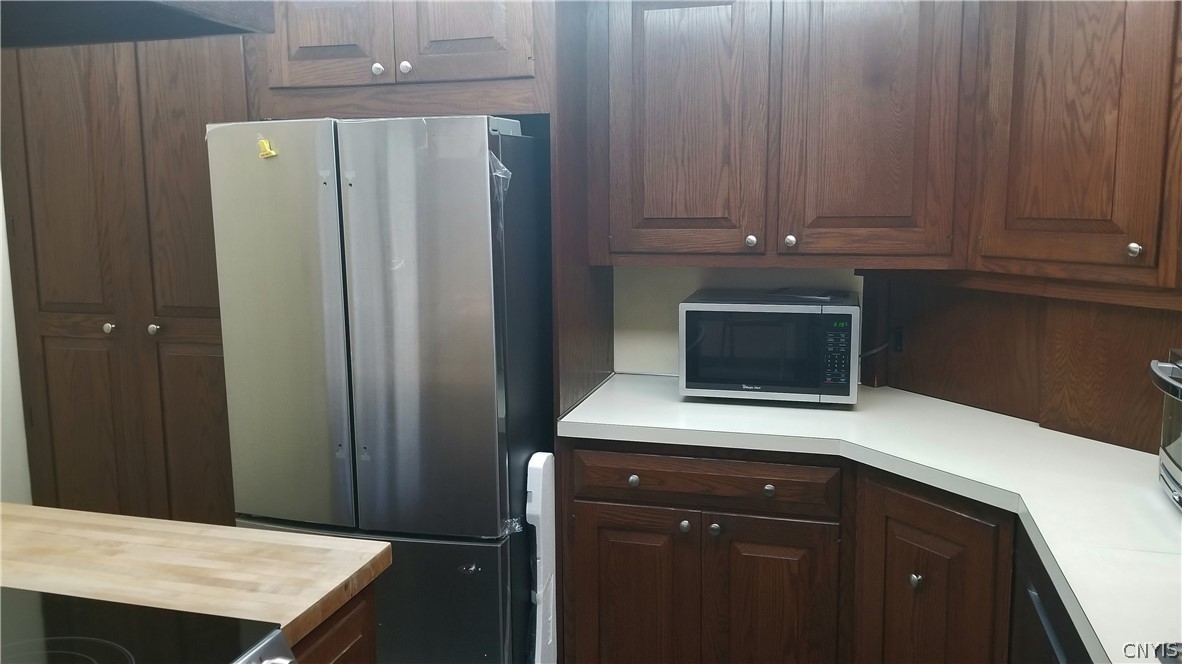 5086 Limeledge Road Camillus, NY 13060 - Photo 12 of 34