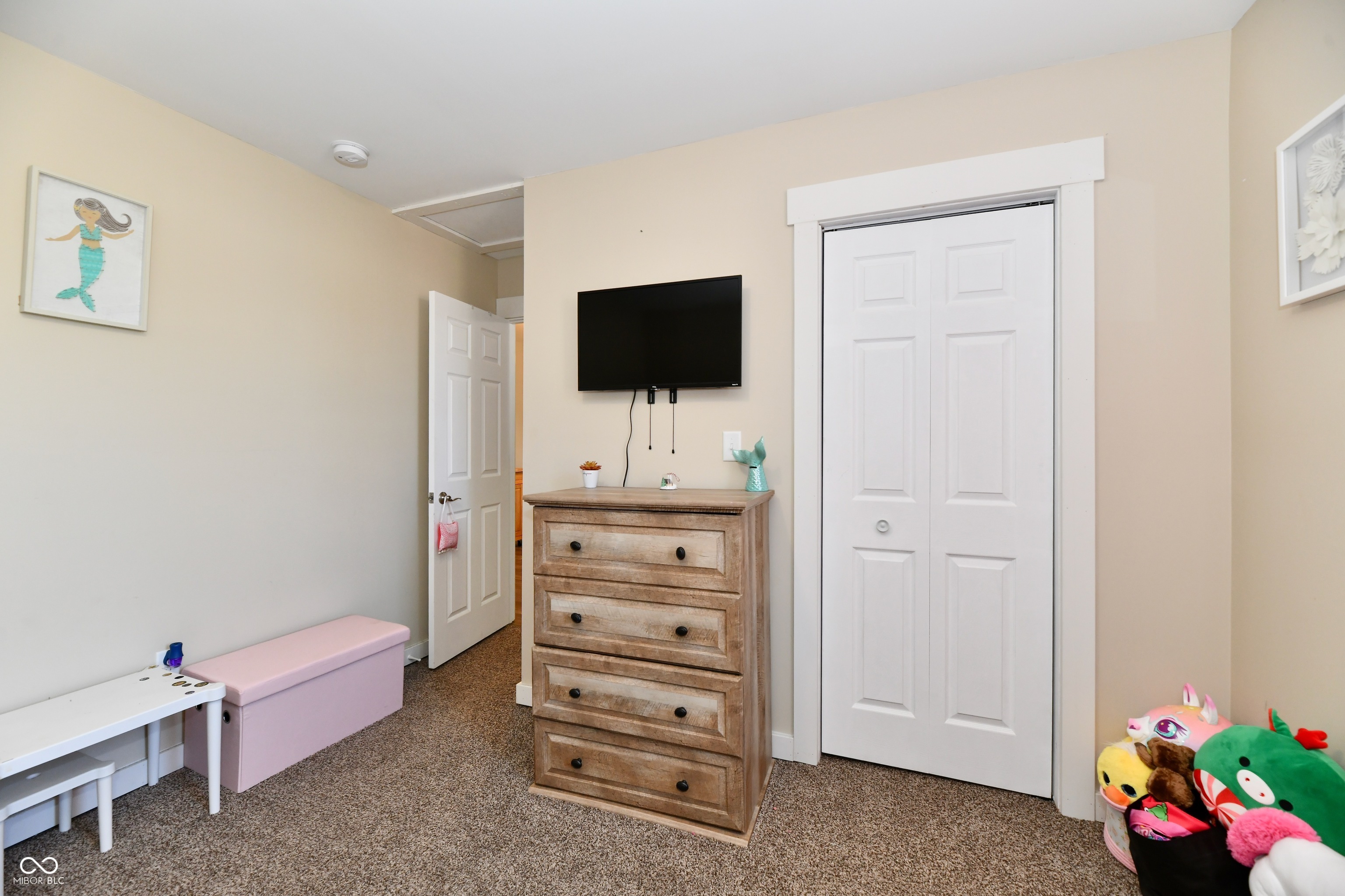 606 South Pleasant Street Edinburgh, IN 46124 - Photo 21 of 35