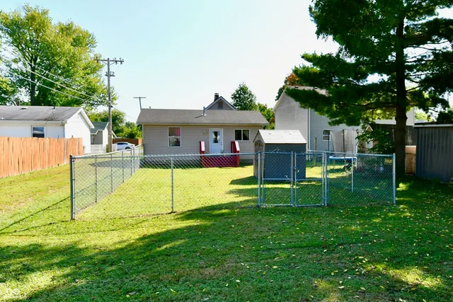 $175,000 | 606 South Pleasant Street, Edinburgh, IN 46124