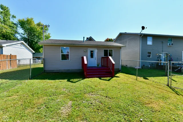 $175,000 | 606 South Pleasant Street, Edinburgh, IN 46124