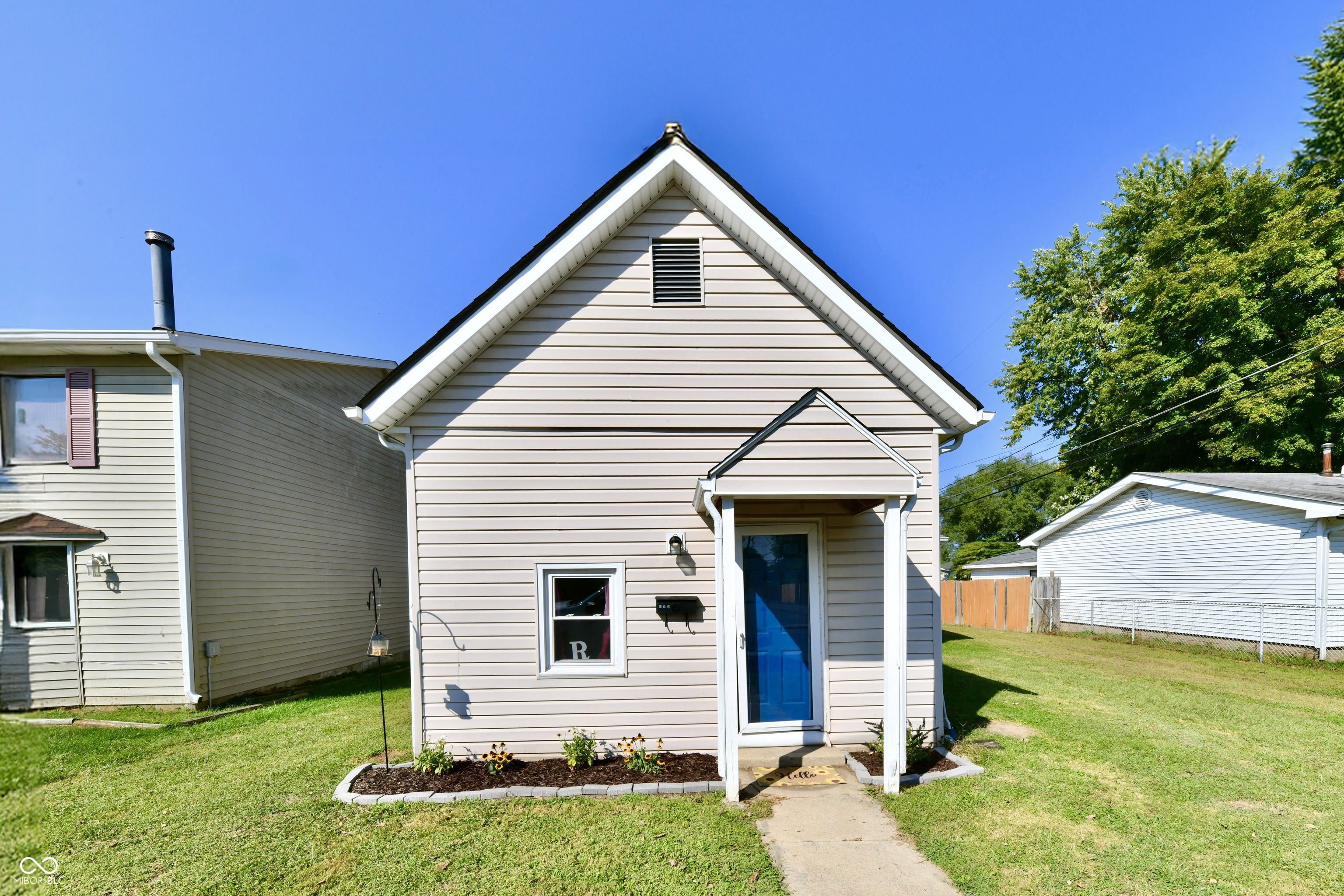 606 South Pleasant Street Edinburgh, IN 46124 - Photo 4 of 35