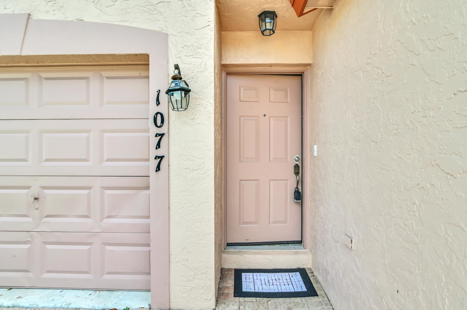1077 Via Jardin Riviera Beach, FL 33418 - Photo 18 of 20 03 Front 03
