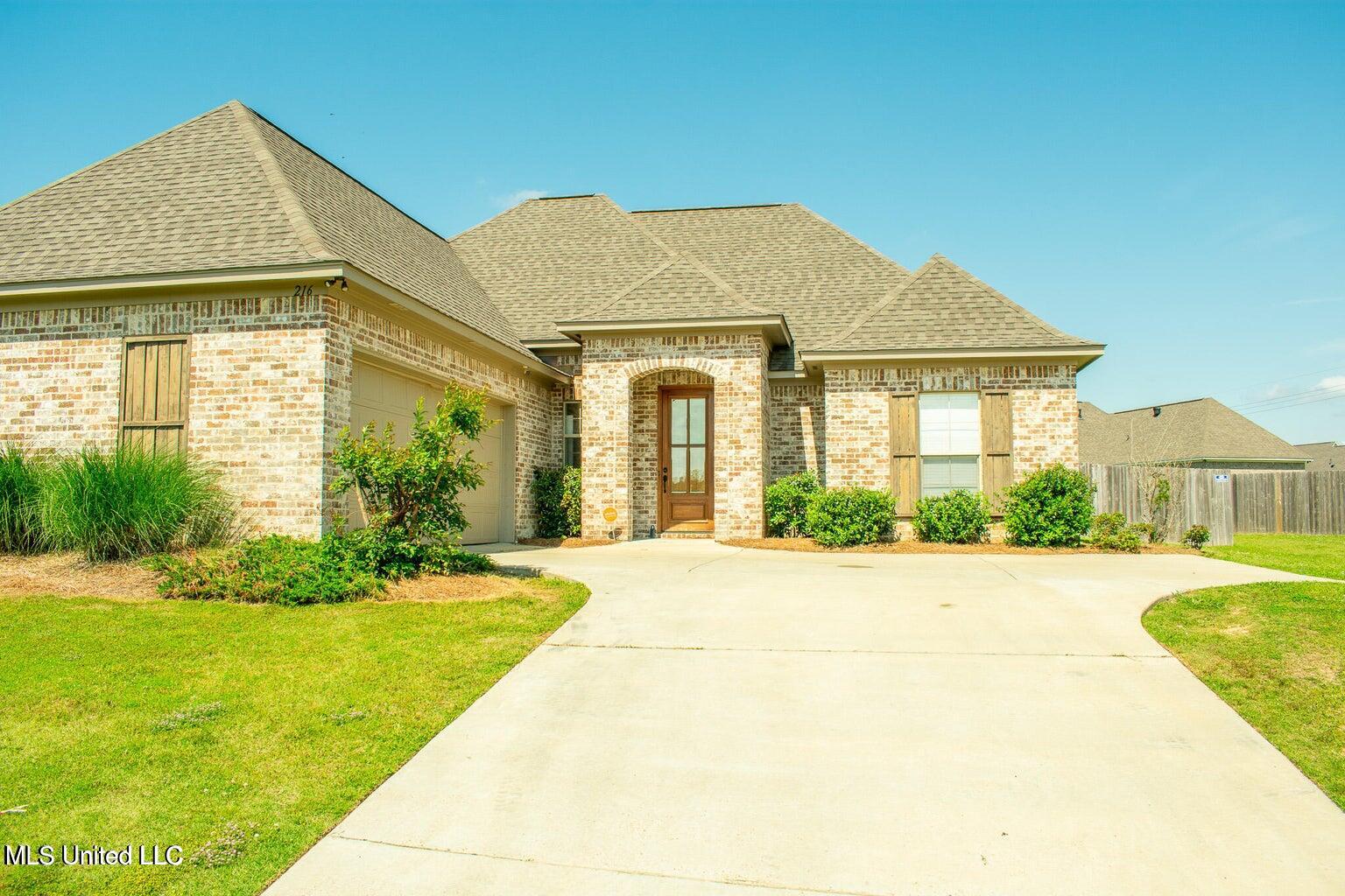 216 Buttonwood Lane Canton, MS 39046 - Photo 1 of 21 Front