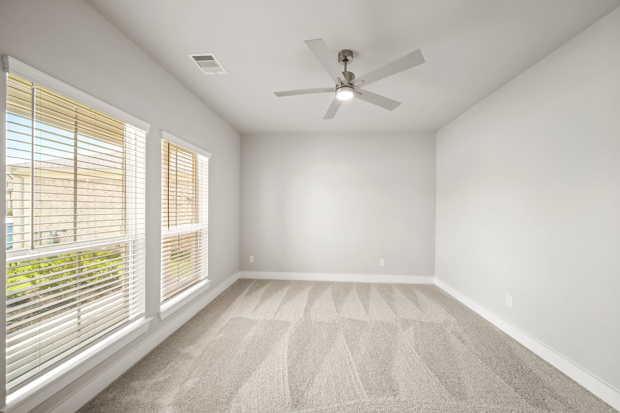 409 Inner Cove Lane Waller, TX 77484 - Photo 15 of 46