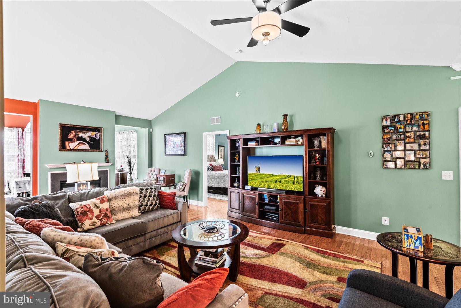 2077 Chesterfield Road Locust Grove, VA 22508 - Photo 9 of 46 Living Room
