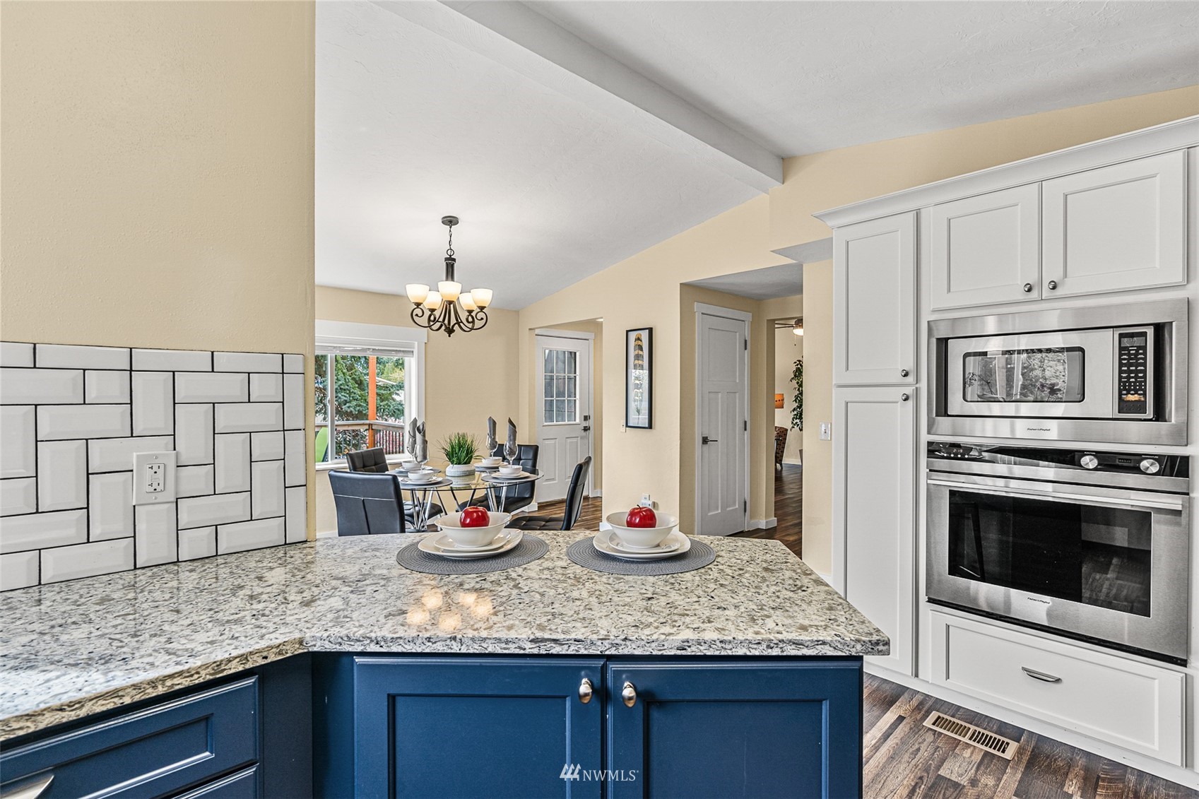 12601 Northeast 197th Street Bothell, WA 98011 - Photo 12 of 39 Gallery Image 12