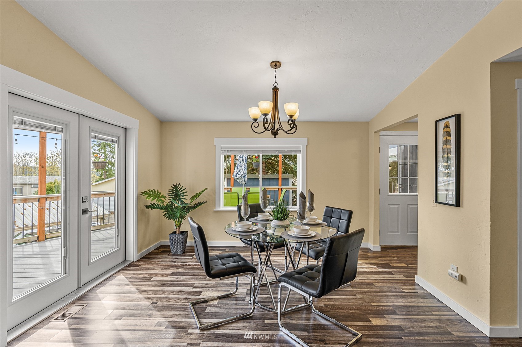 12601 Northeast 197th Street Bothell, WA 98011 - Photo 13 of 39 Gallery Image 13
