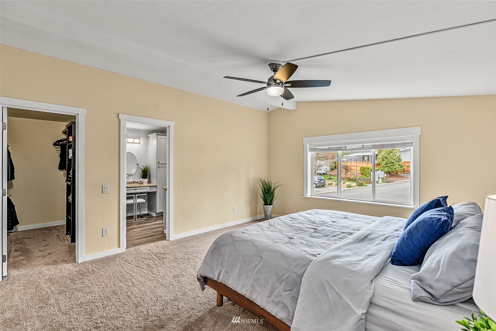 12601 Northeast 197th Street Bothell, WA 98011 - Photo 15 of 39 Gallery Image 15