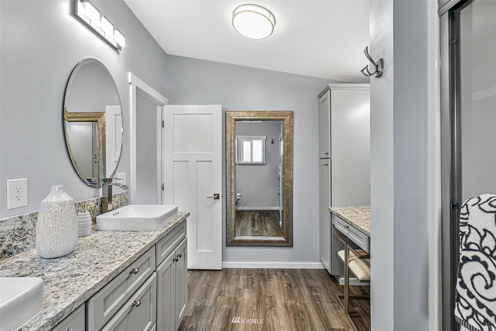 12601 Northeast 197th Street Bothell, WA 98011 - Photo 20 of 39 Gallery Image 20